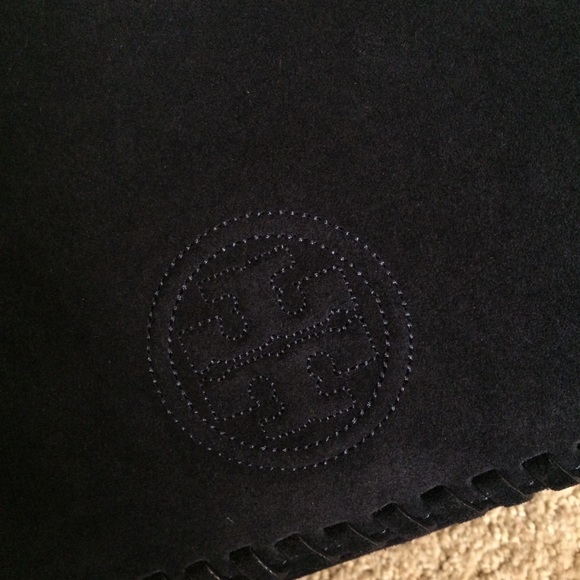 Tory Burch suede shoulder/crossbody bag - Picture 4 of 8